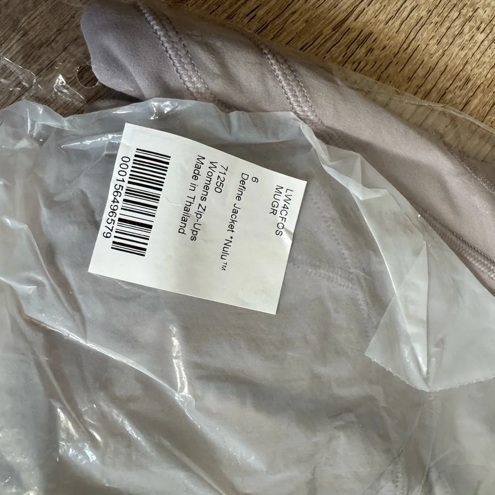 NWT Lululemon define jacket - Picture 4 of 5